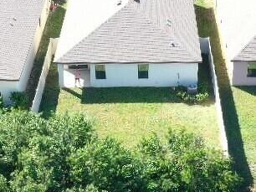 943 Remington Green Drive, Palm Bay, FL 32909