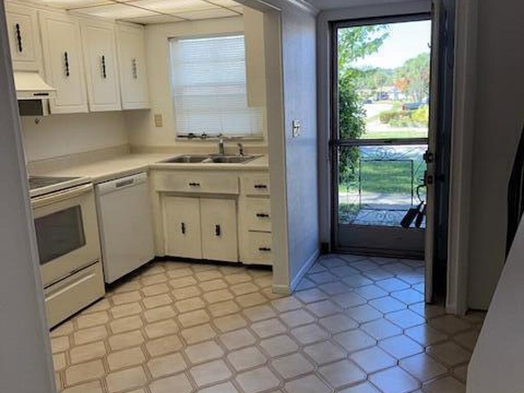 2511 Country Club Drive, Titusville, FL 32780