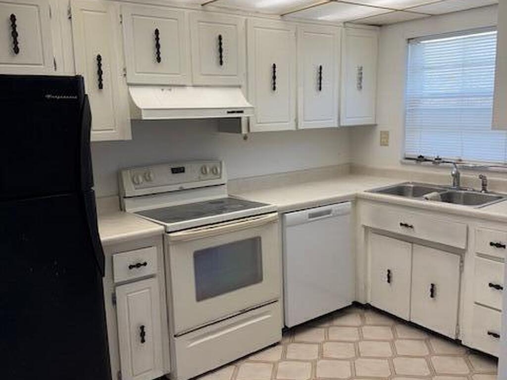 2511 Country Club Drive, Titusville, FL 32780