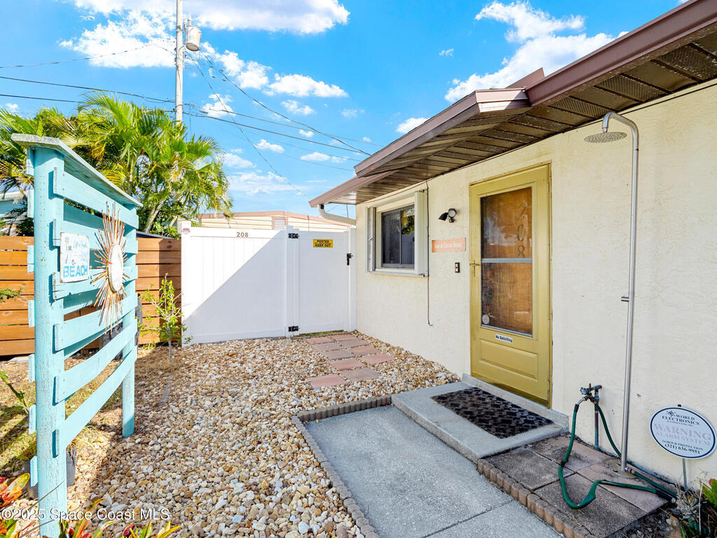 208 Cleveland Avenue, Cocoa Beach, FL 32931