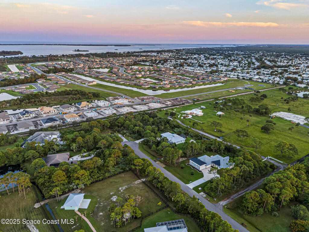 4721 Blossom Ridg Place, Grant-Valkaria, FL 32949