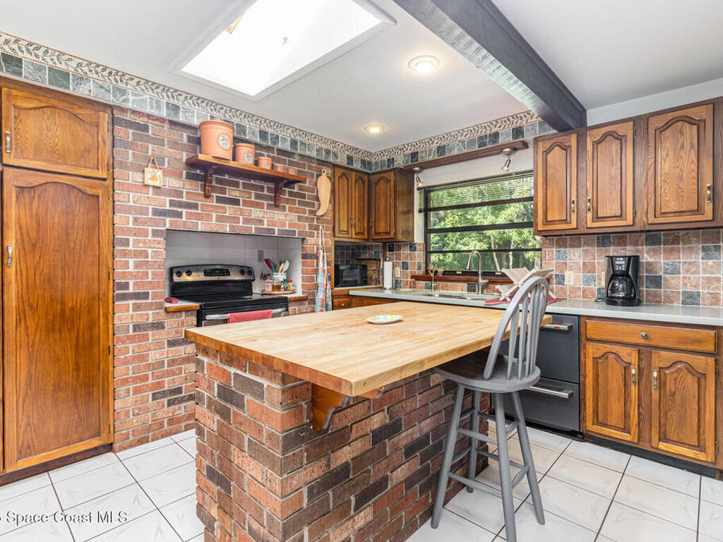 4440 Lakeridge Drive, Melbourne, FL 32934