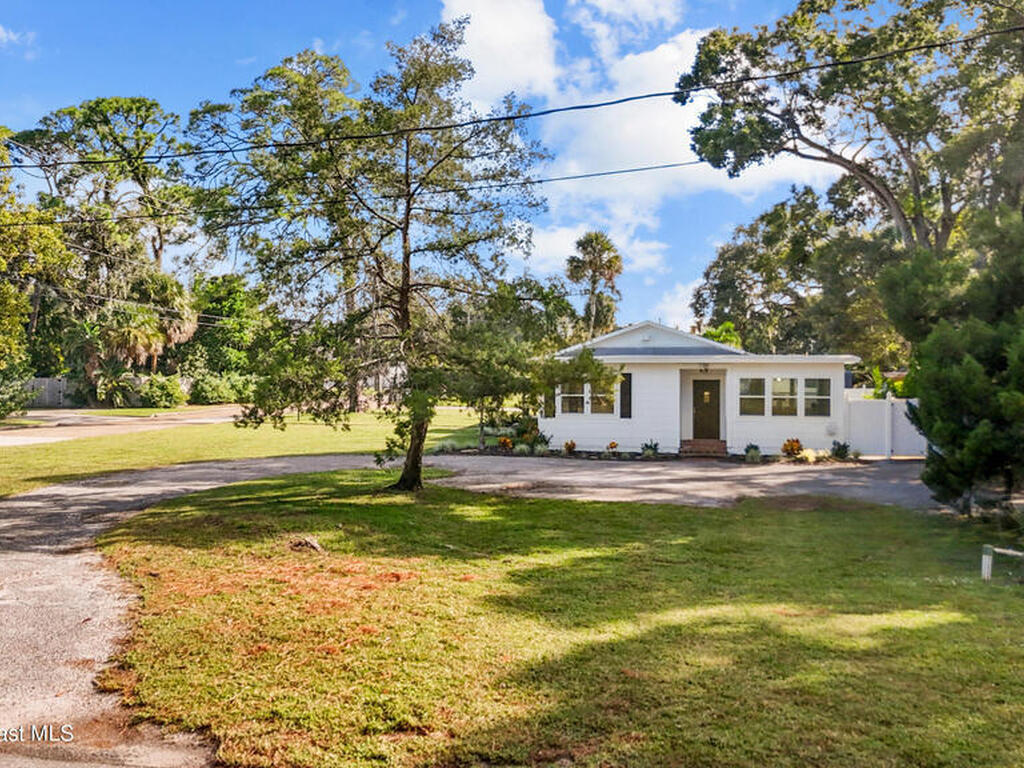 1208 Indian River Avenue, Titusville, FL 32780