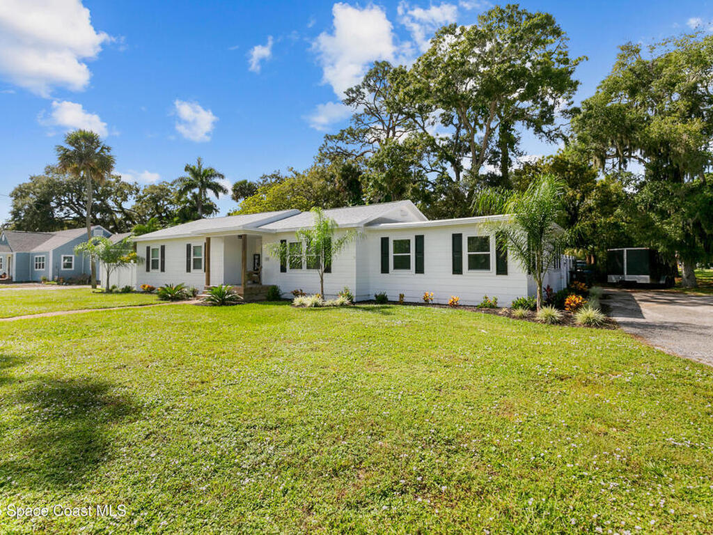 1208 Indian River Avenue, Titusville, FL 32780