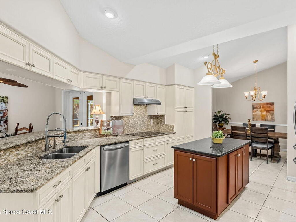 3670 Painted Bunting Place, Grant, FL 32949