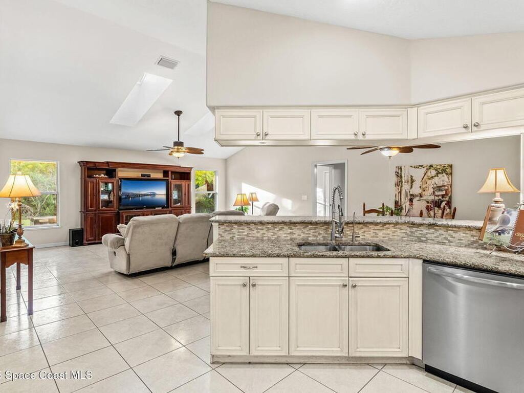 3670 Painted Bunting Place, Grant, FL 32949