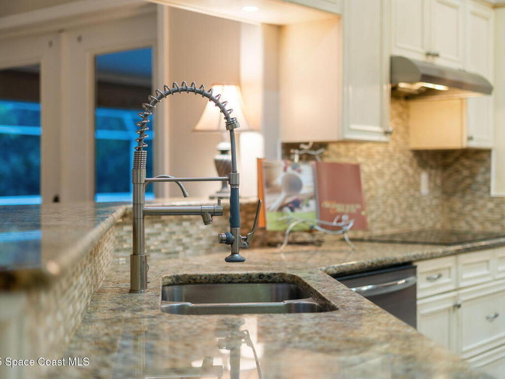 3670 Painted Bunting Place, Grant, FL 32949