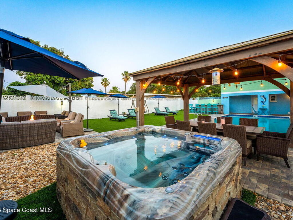 424 Jefferson Avenue, Cape Canaveral, FL 32920