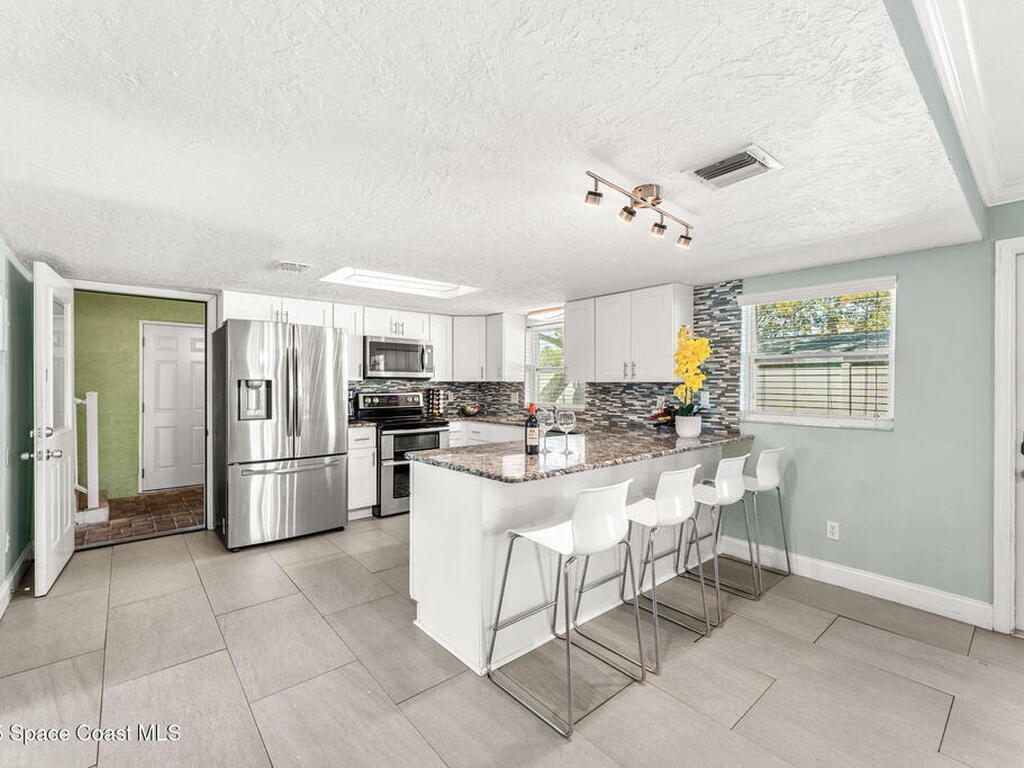 424 Jefferson Avenue, Cape Canaveral, FL 32920