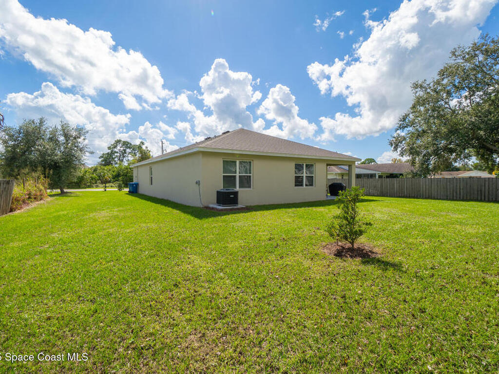 467 Americana Boulevard, Palm Bay, FL 32907