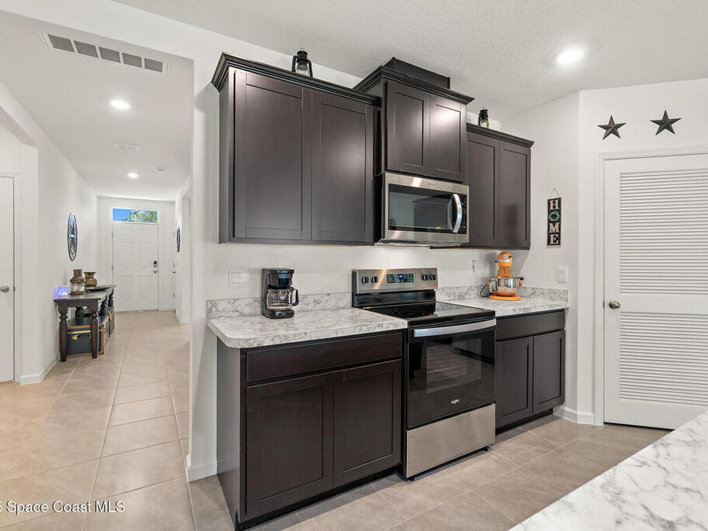 467 Americana Boulevard, Palm Bay, FL 32907