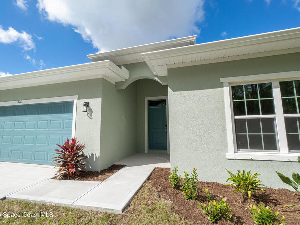 826 Hartsdale Avenue, Palm Bay, FL 32908