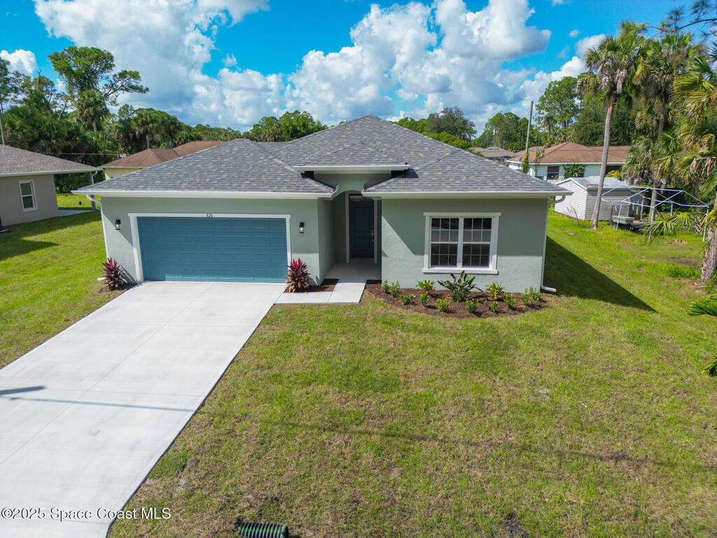 826 Hartsdale Avenue, Palm Bay, FL 32908