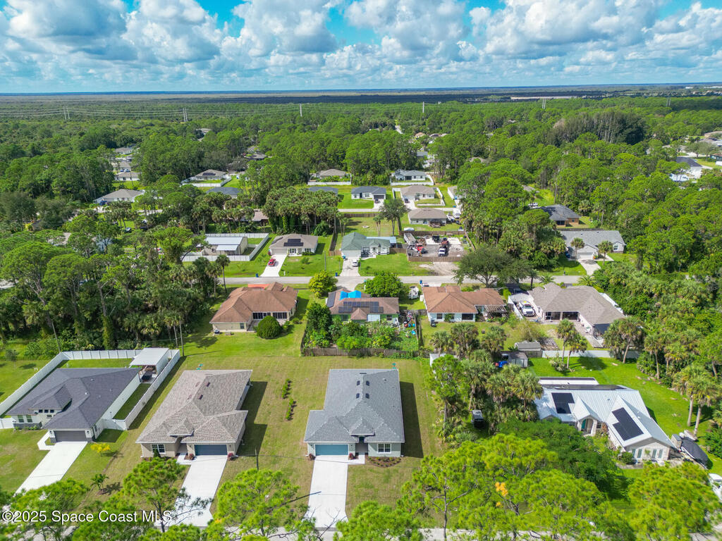 826 Hartsdale Avenue, Palm Bay, FL 32908