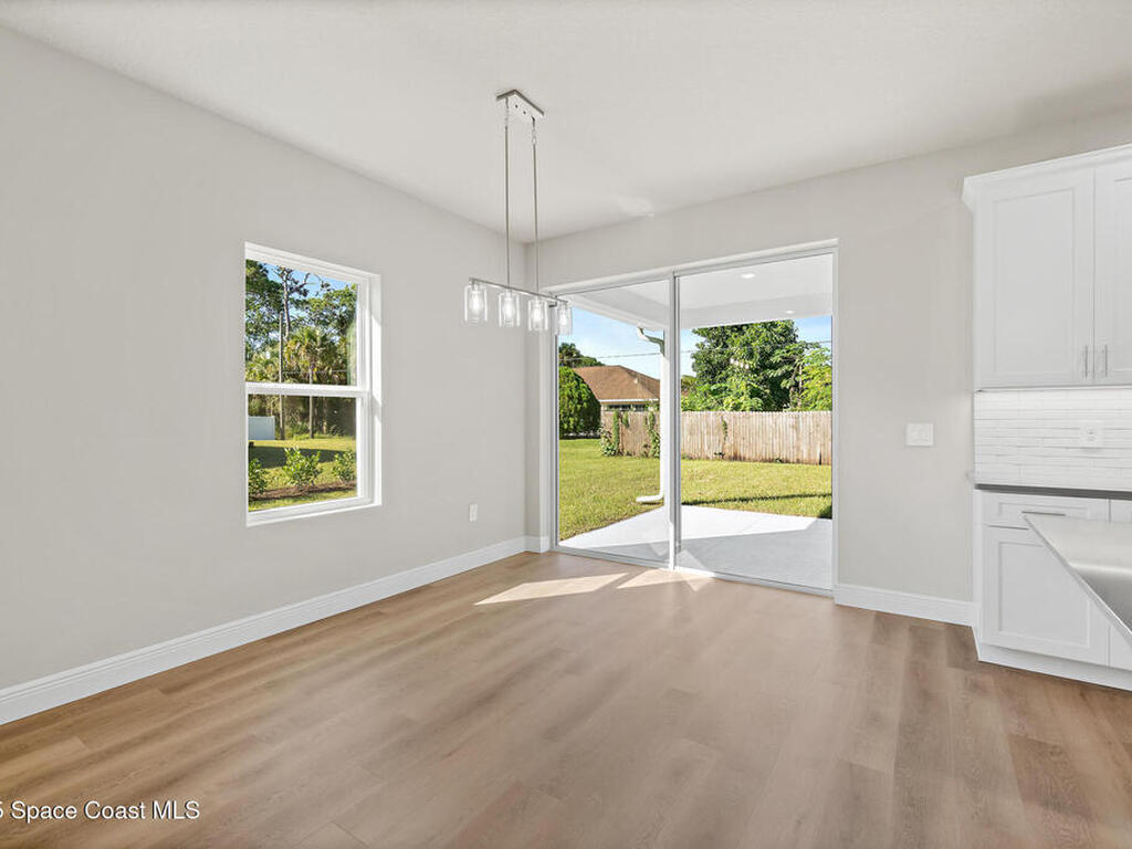 826 Hartsdale Avenue, Palm Bay, FL 32908