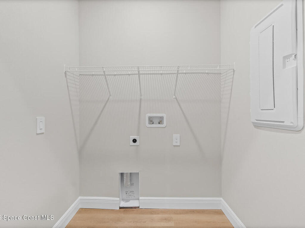 826 Hartsdale Avenue, Palm Bay, FL 32908