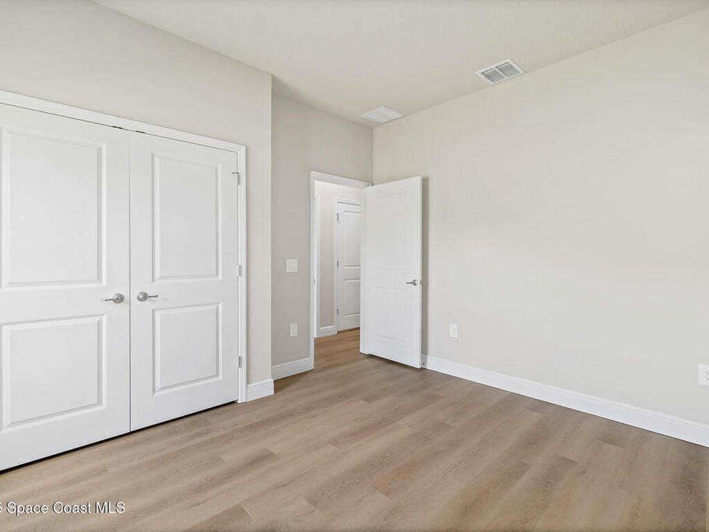 826 Hartsdale Avenue, Palm Bay, FL 32908