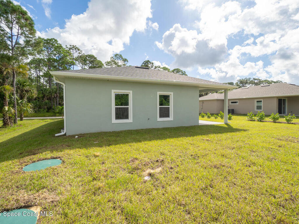 826 Hartsdale Avenue, Palm Bay, FL 32908