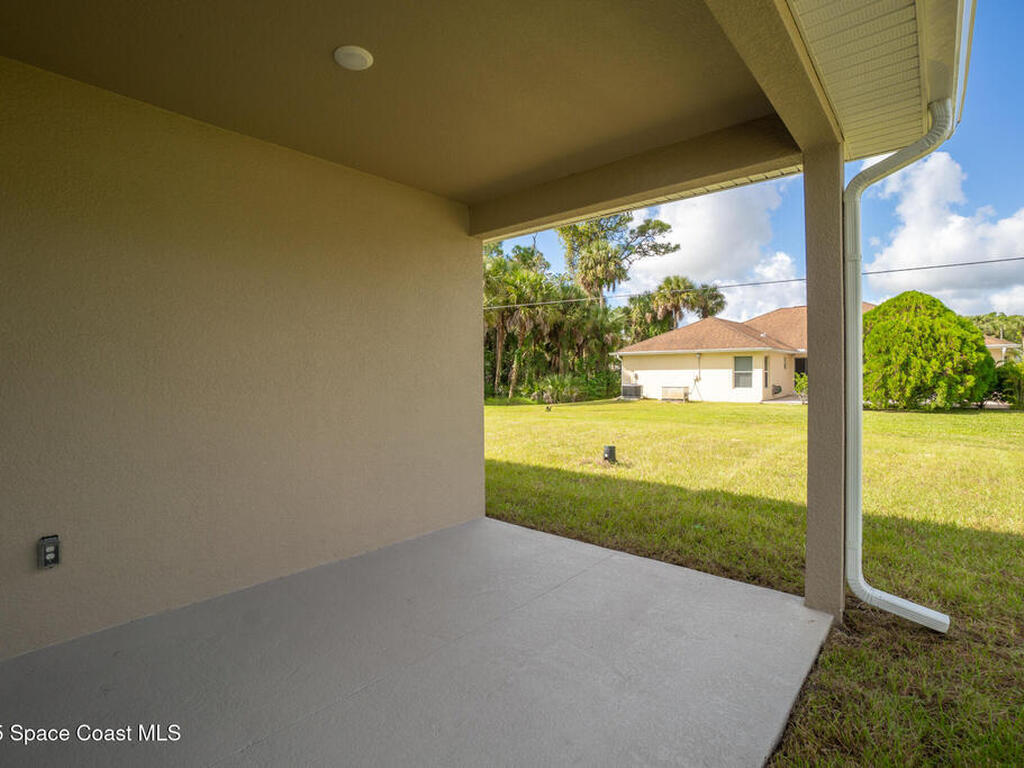 834 Hartsdale Avenue, Palm Bay, FL 32908
