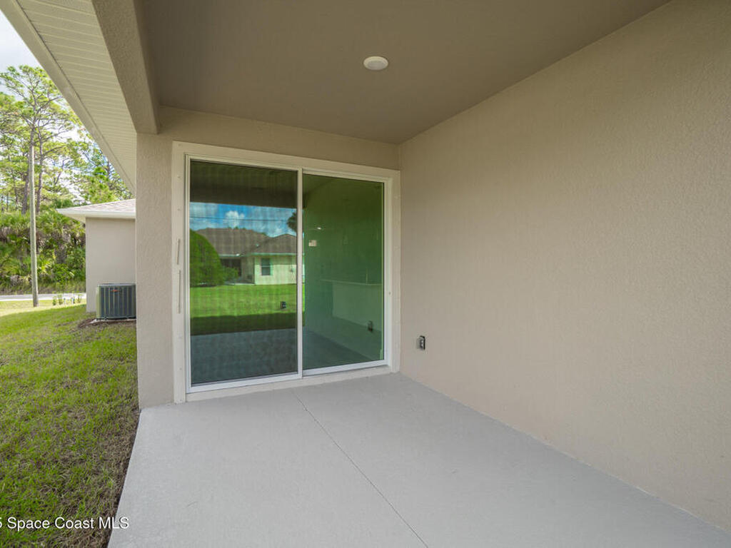 834 Hartsdale Avenue, Palm Bay, FL 32908