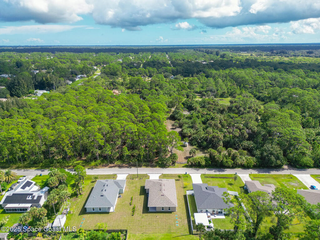 834 Hartsdale Avenue, Palm Bay, FL 32908