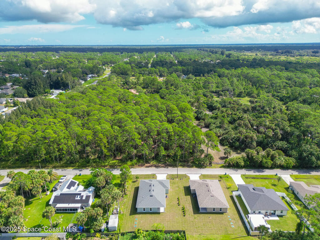 834 Hartsdale Avenue, Palm Bay, FL 32908