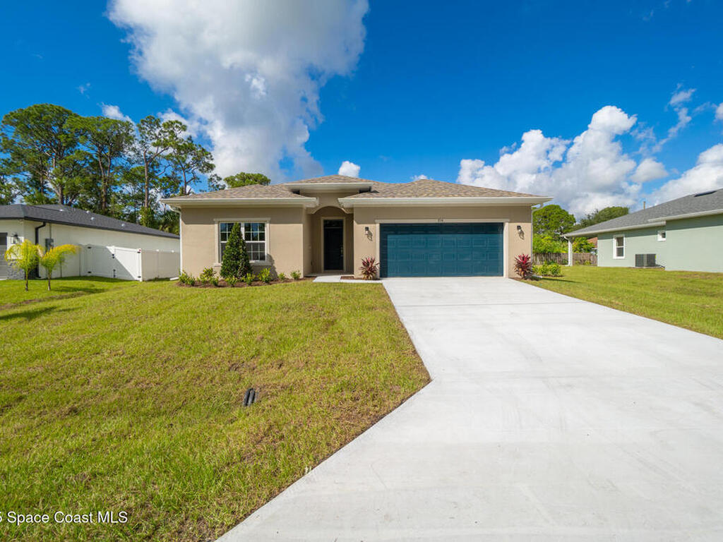 834 Hartsdale Avenue, Palm Bay, FL 32908