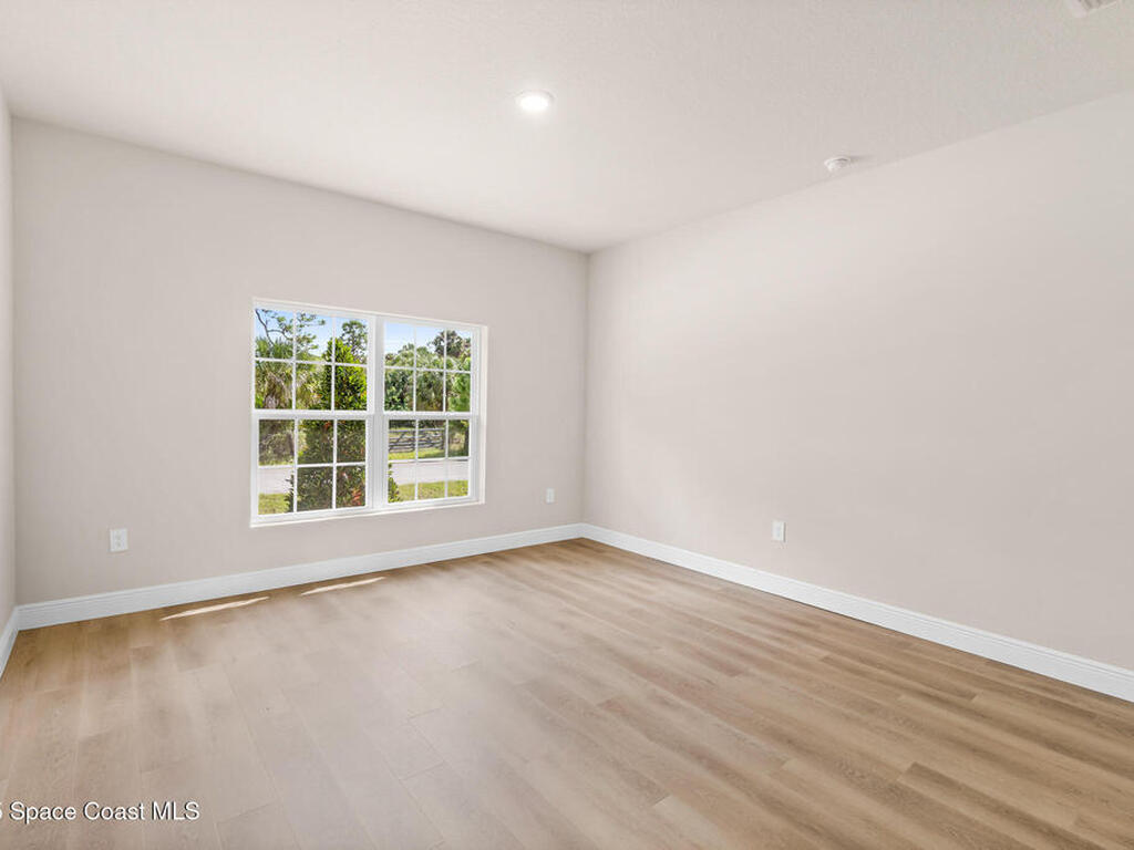 834 Hartsdale Avenue, Palm Bay, FL 32908