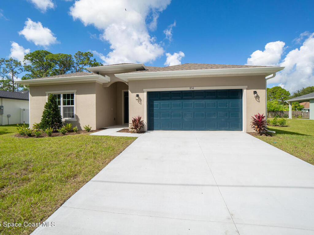 834 Hartsdale Avenue, Palm Bay, FL 32908