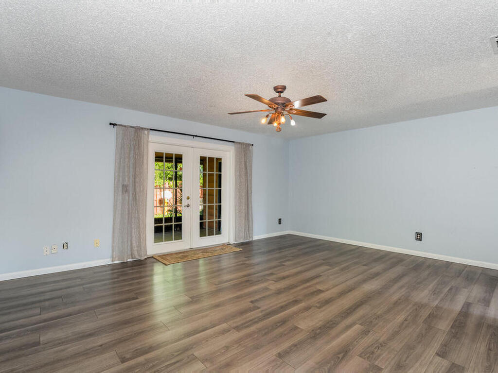 3118 Manor Drive, Palm Bay, FL 32905