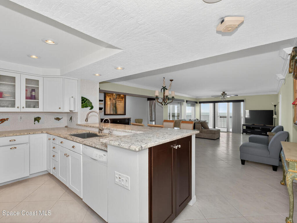 2727 N Highway A1a, Indialantic, FL 32903