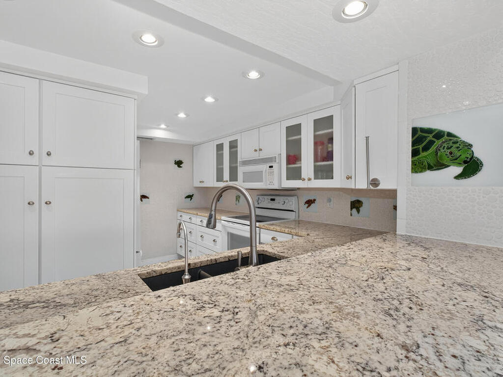 2727 N Highway A1a, Indialantic, FL 32903