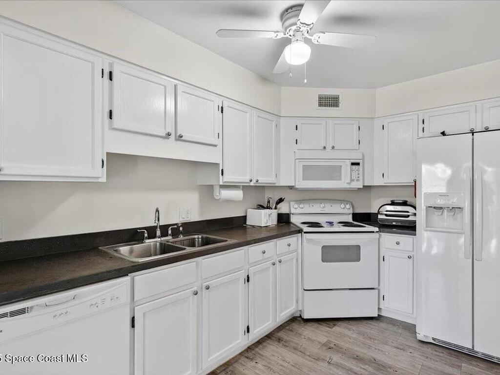 1924 Westminster Circle, Vero Beach, FL 32966