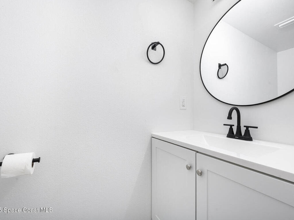 1221 Saint Andrews Drive, Rockledge, FL 32955