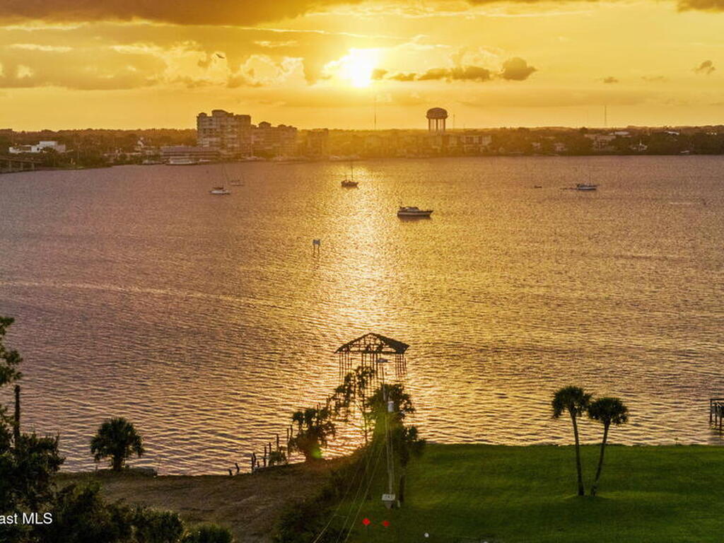 Merritt Avenue, Merritt Island, FL 32953