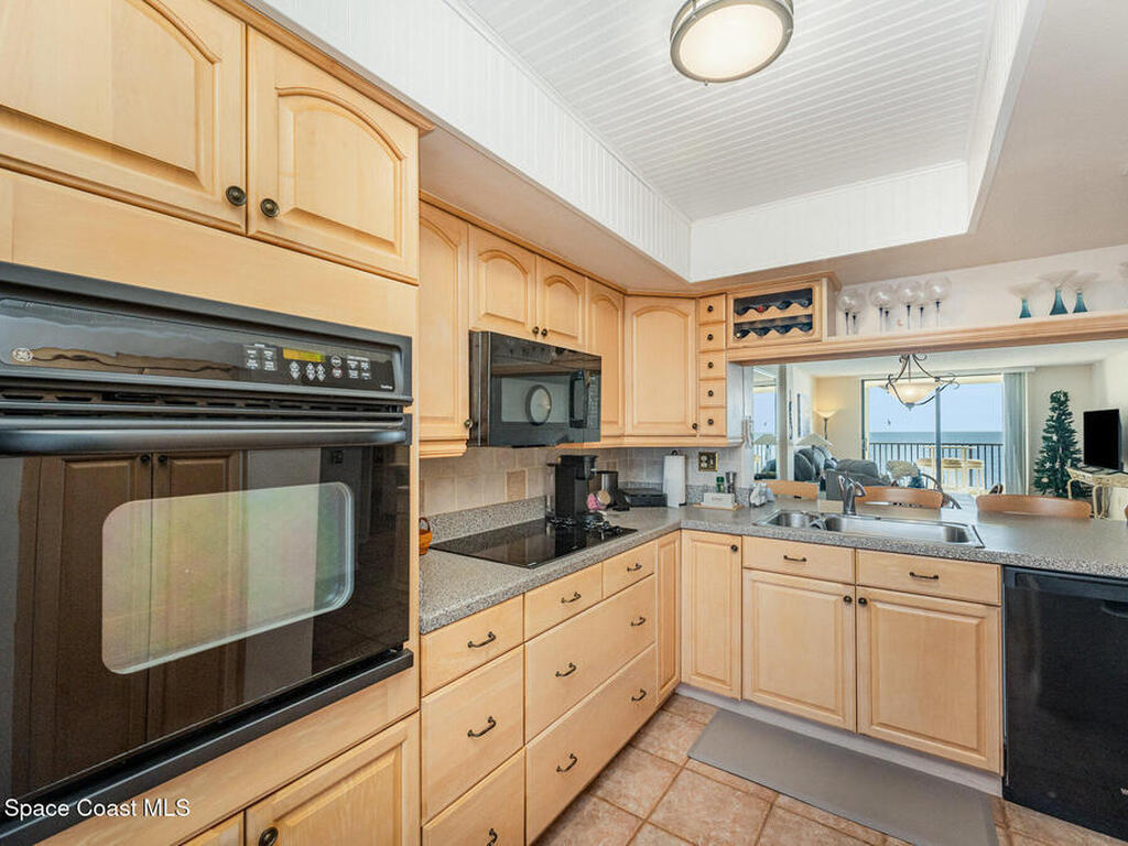 1860 N Atlantic Avenue, Cocoa Beach, FL 32931