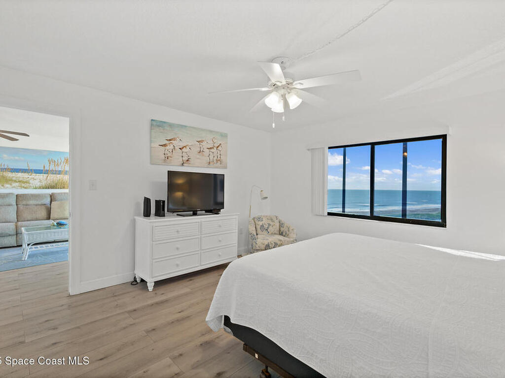 7520 Ridgewood Avenue, Cape Canaveral, FL 32920