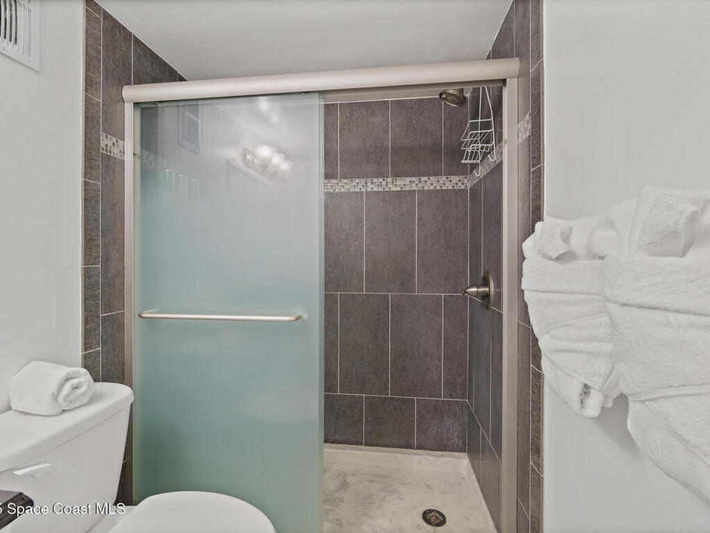 7520 Ridgewood Avenue, Cape Canaveral, FL 32920