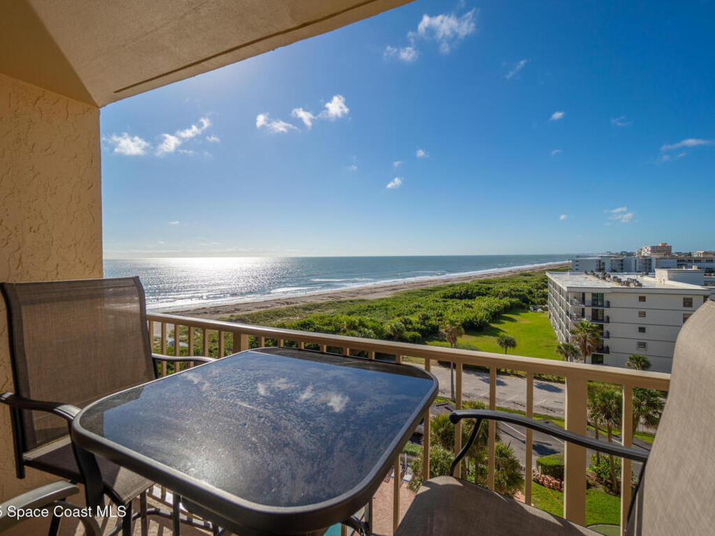 7520 Ridgewood Avenue, Cape Canaveral, FL 32920