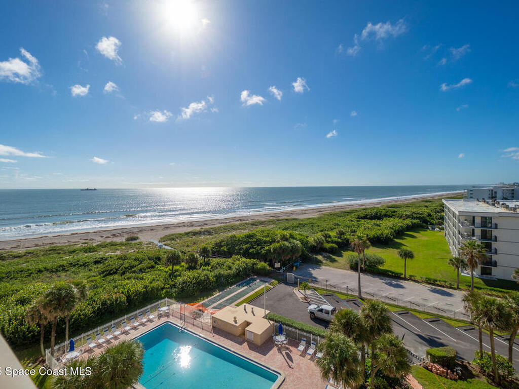 7520 Ridgewood Avenue, Cape Canaveral, FL 32920