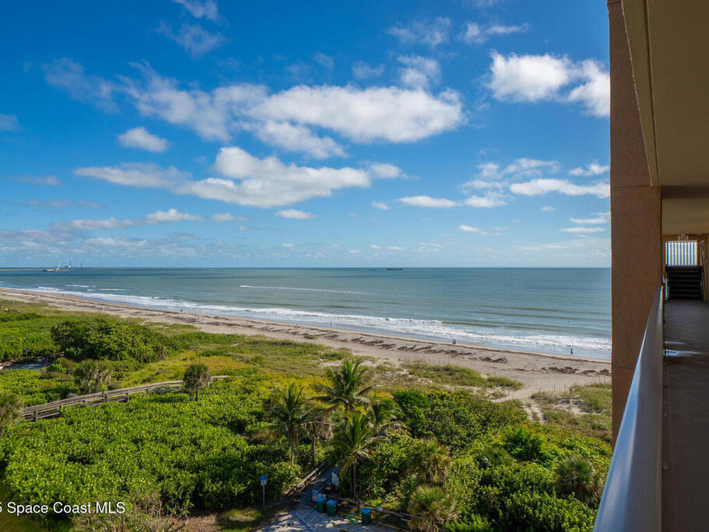 7520 Ridgewood Avenue, Cape Canaveral, FL 32920