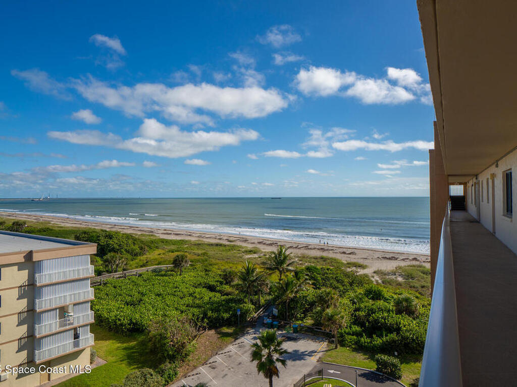 7520 Ridgewood Avenue, Cape Canaveral, FL 32920