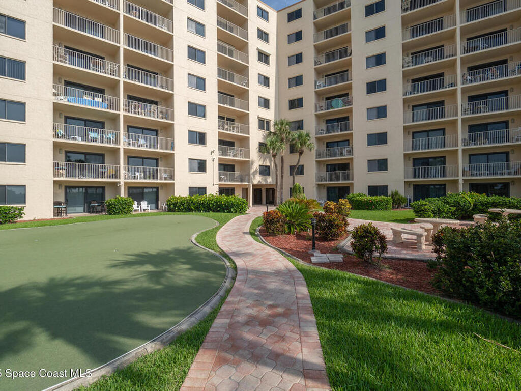 7520 Ridgewood Avenue, Cape Canaveral, FL 32920