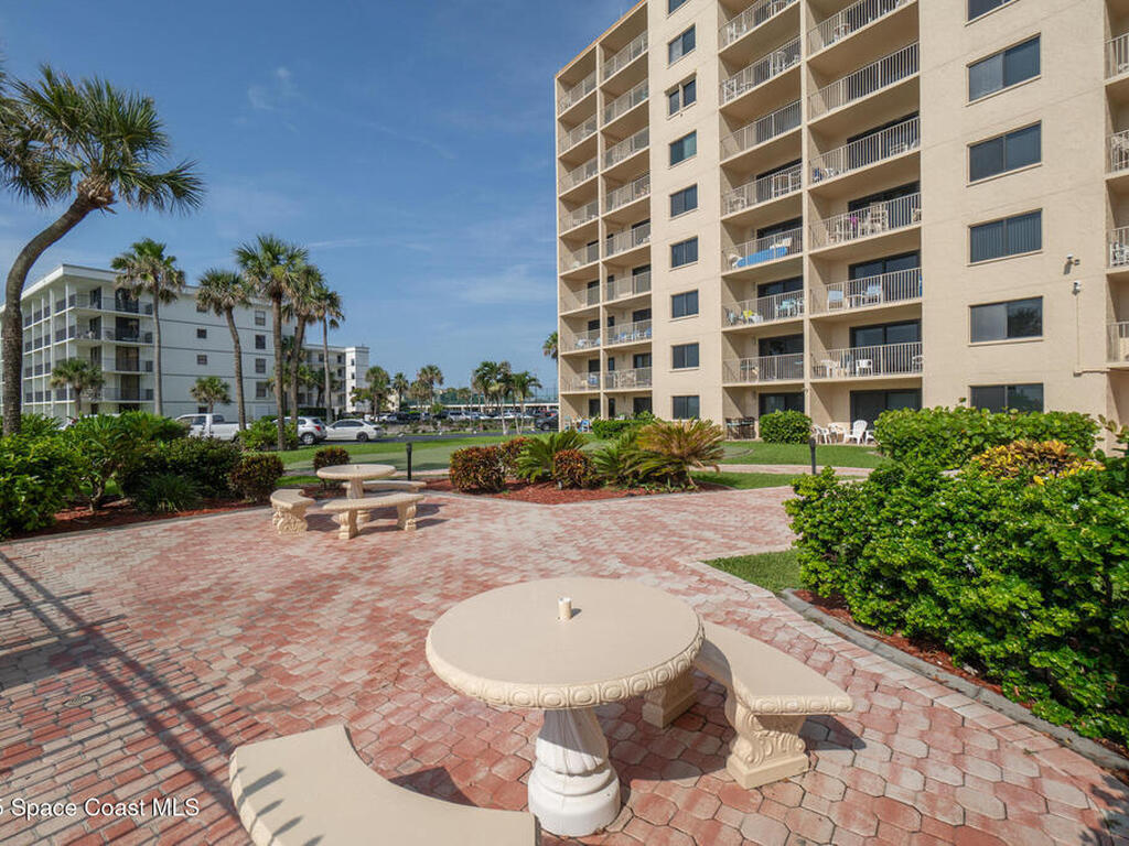 7520 Ridgewood Avenue, Cape Canaveral, FL 32920