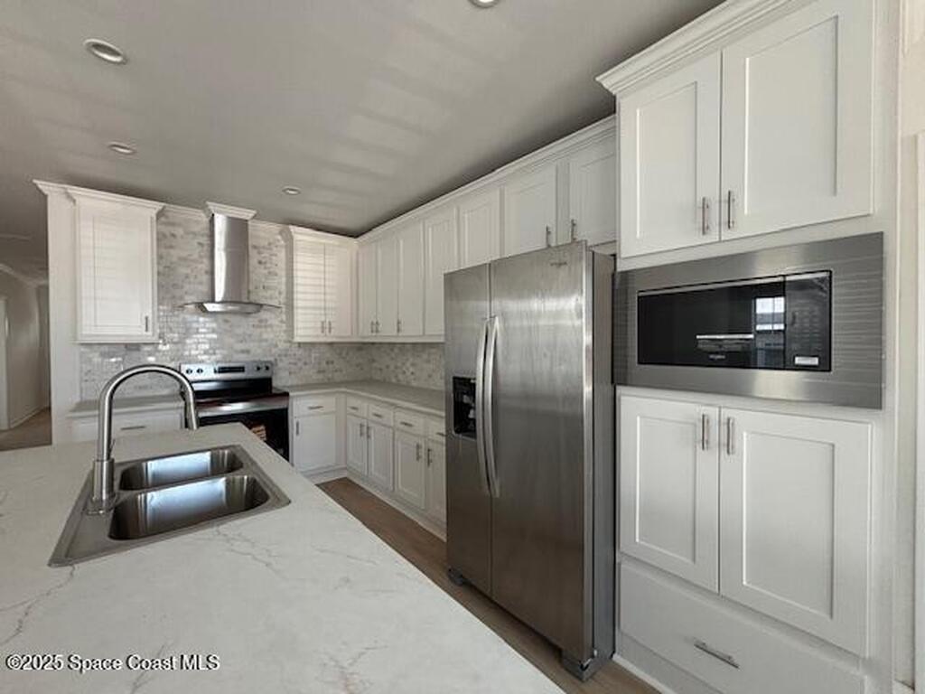 723 Hyacinth Circle, Barefoot Bay, FL 32976