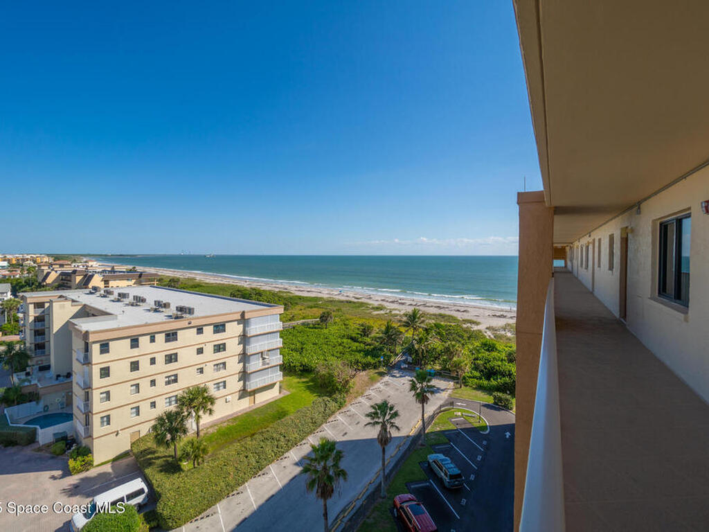 7520 Ridgewood Avenue, Cape Canaveral, FL 32920