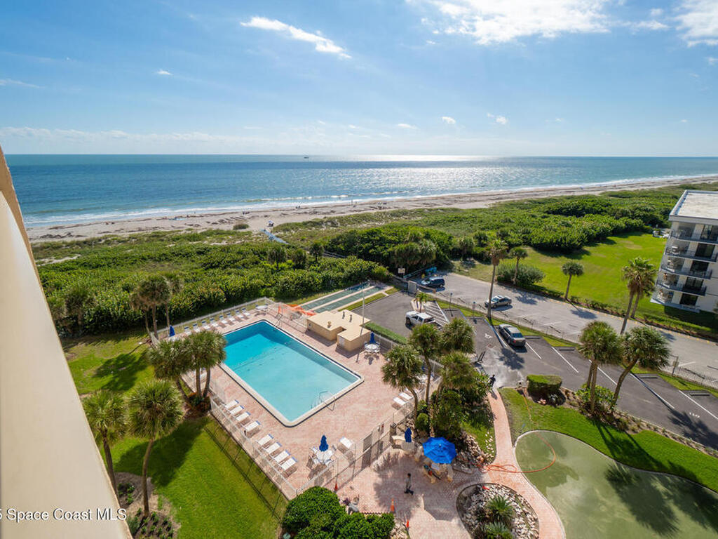 7520 Ridgewood Avenue, Cape Canaveral, FL 32920