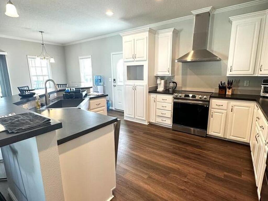 919 Vireo Drive, Barefoot Bay, FL 32976