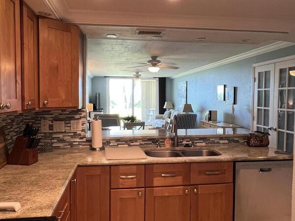 1860 N Atlantic Avenue, Cocoa Beach, FL 32931