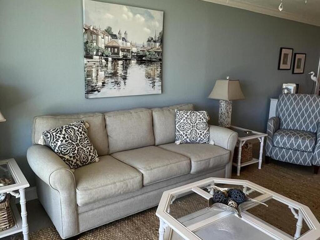 1860 N Atlantic Avenue, Cocoa Beach, FL 32931